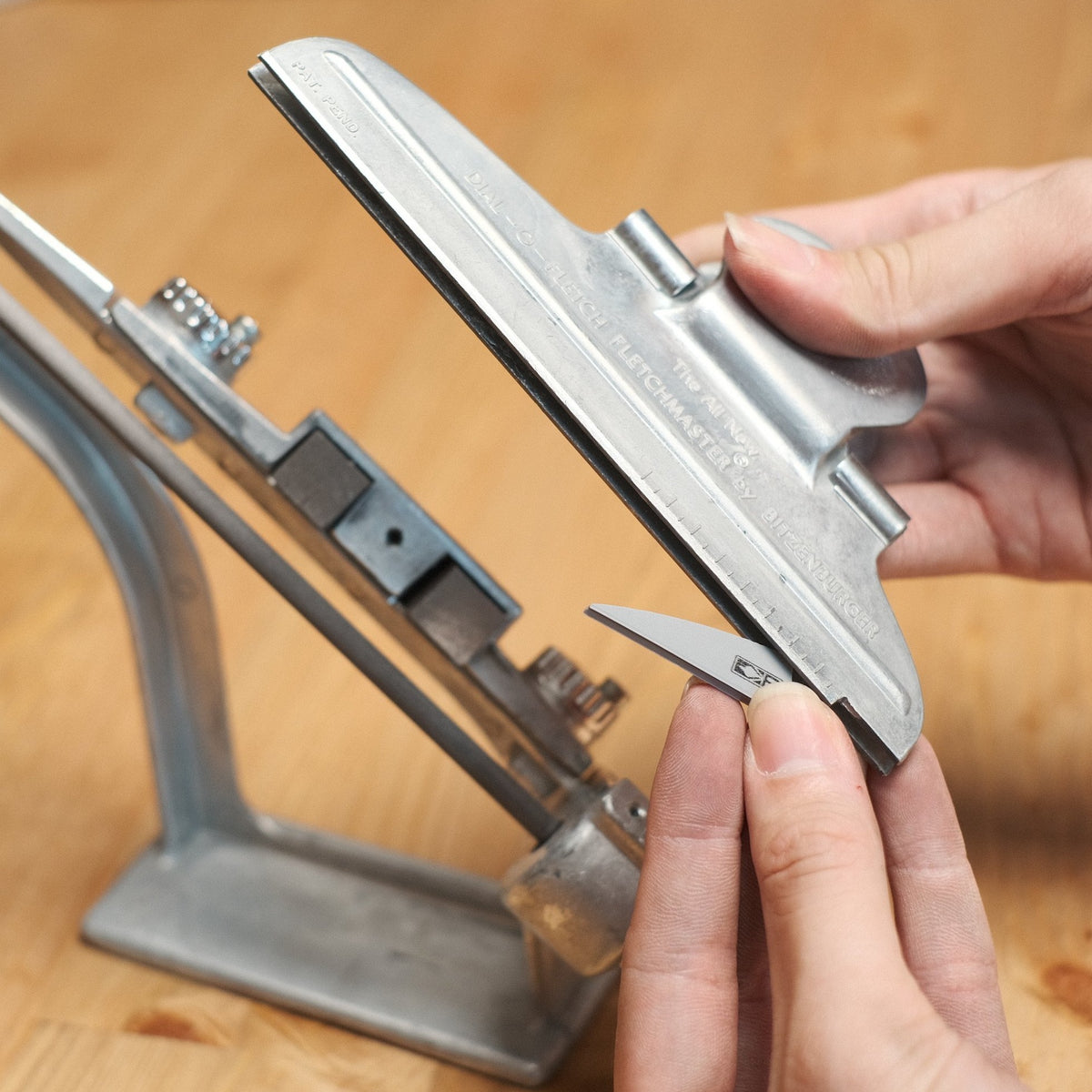 BITZENBURGER FLETCHING JIG ArcheryThai