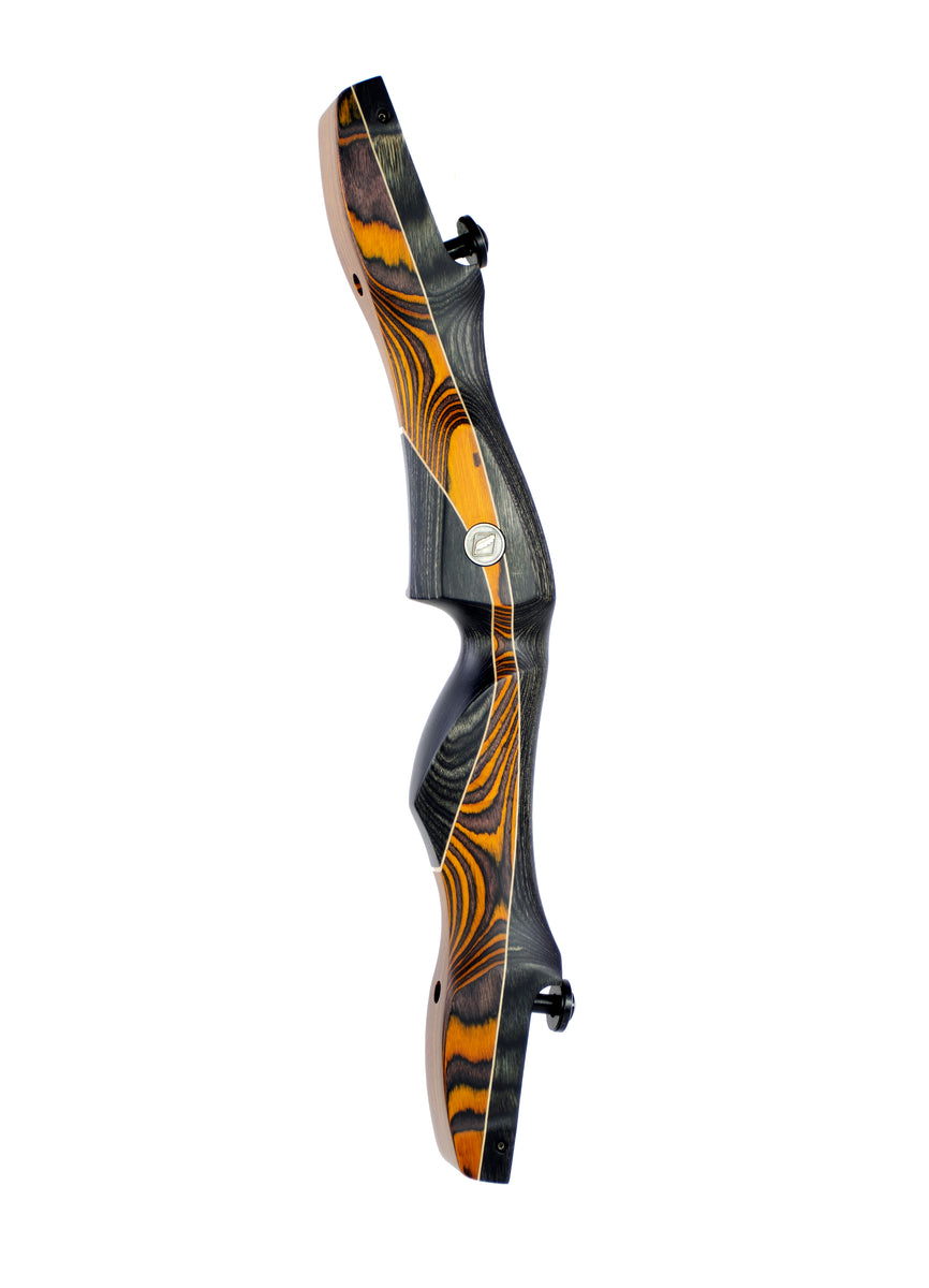 WHITE FEATHER ORIOLE HANDLE – ArcheryThai